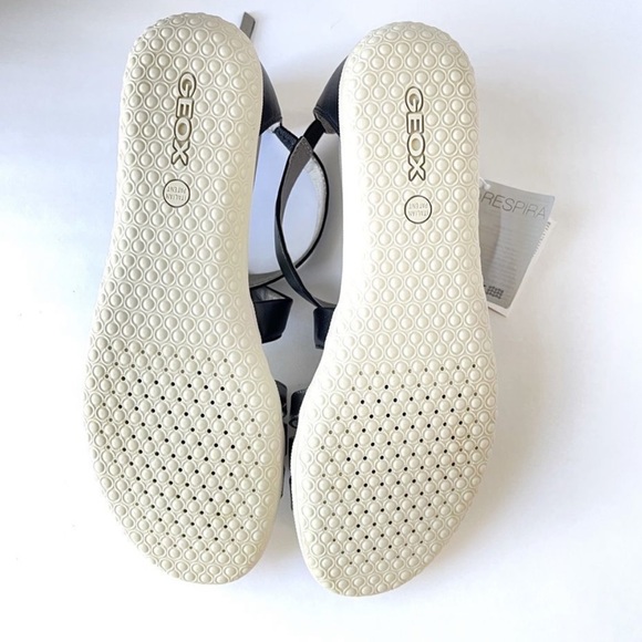 NWOT - Geox - Respira Cross Strap Sandals - Size: 9.5 - Picture 8 of 8